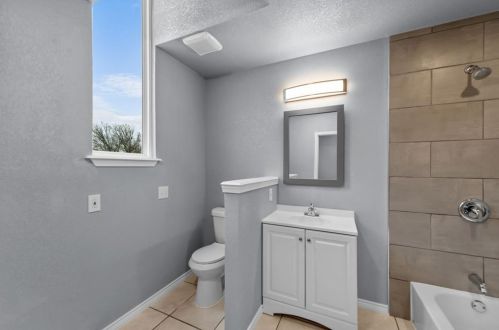 3824 Kimbo Rd, Fort Worth TX 76111-6209 exterior