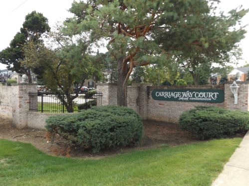 5001 Carriageway Dr, Rolling Meadows, IL 60008-3985