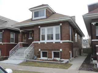 2227 Highland Ave, Forest View, IL 60402-2413