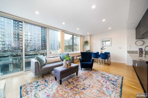 1 Hudson Park, Edgewater, NJ 07020-1578