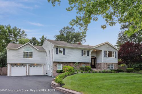 34 Barbara Ter, Middletown NJ 07748-1202 exterior