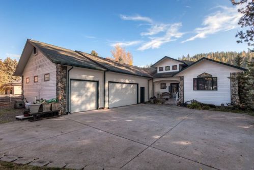 201 Theis Dr, Coeur D Alene ID  83814-5828 exterior