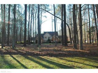 329 Woodards Ford Rd, Chesapeake, VA 23322-4348