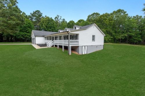 20 Smith Rd, Taylorsville, GA 30178-1609