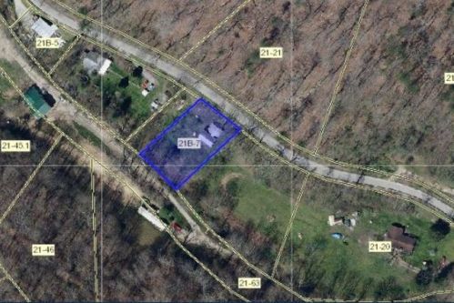 9350 Brounland Rd, Alum Creek WV  25003-5425 exterior