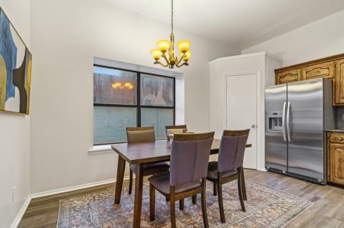 4204 Clf Dr, Carrollton TX 75010-4031 exterior