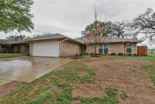 741 Newport Dr, Midlothian TX  76063-2816 exterior