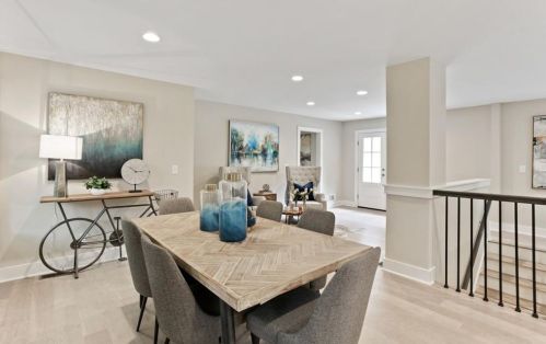 4904 Lakeside Dr, Atlanta GA  30360-1760 exterior