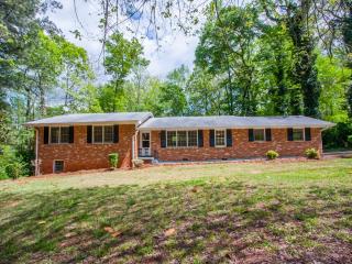2982 Riders Trl, Decatur, GA 30034-3604
