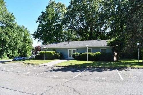 21 Senior Dr, Upper Stepney CT  06468-2729 exterior