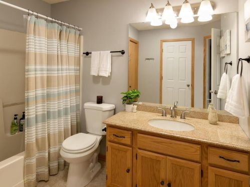 12793 Edgewater Path, Saint Paul MN  55124-8695 exterior