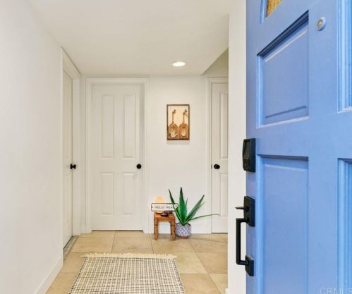 2815 Luciernaga St, Carlsbad, CA 92009-5927