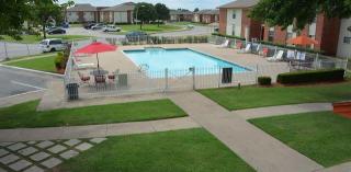 1438 107th East Ave, Tulsa OK  74128-4010 exterior