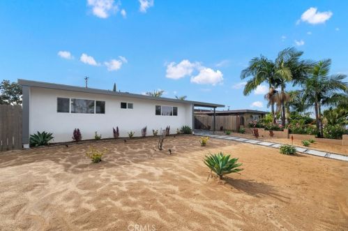 15374 Midcrest Dr, Whittier CA  90604-2336 exterior