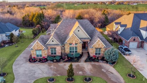 3328 Clubview Dr, Argyle TX 76226-2113 exterior