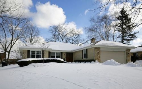 323 Kensington Ct, Palatine, IL 60067-5832