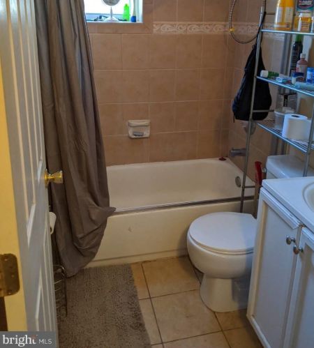 3414 Cv Rd, Camden NJ 08110-3512 exterior