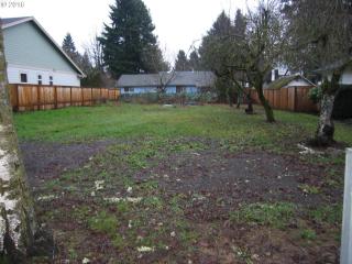 418 32nd Ave, Beaverton, OR 97123-7008