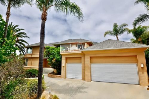 1746 Avocado Rd, Oceanside, CA 92054-6104