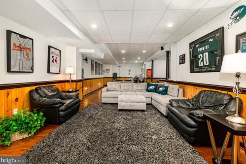 2318 Queensbury Dr, Fallston MD  21047-2928 exterior