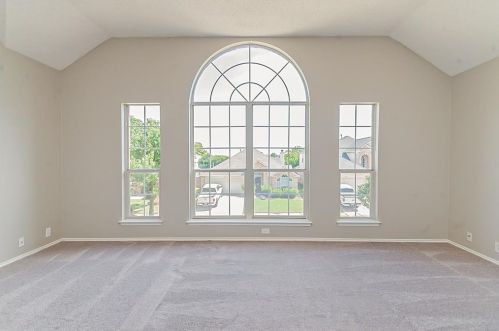 4621 Parkview Ln, Fort Worth TX  76137-5457 exterior