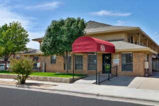 5702 50th St, Lubbock TX  79414-1621 exterior