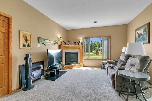 709 Graceview Dr, Saint Joseph, MN 56374-4558