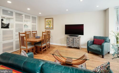 2025 Chancellor St, Philadelphia PA  19103-5604 exterior