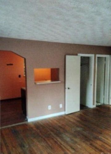 3144 Gobel Ave, Cincinnati, OH 45211-7205