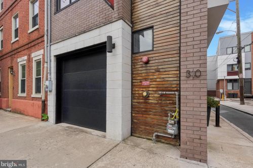 310 Fairmount Ave, Philadelphia PA  19123-2931 exterior