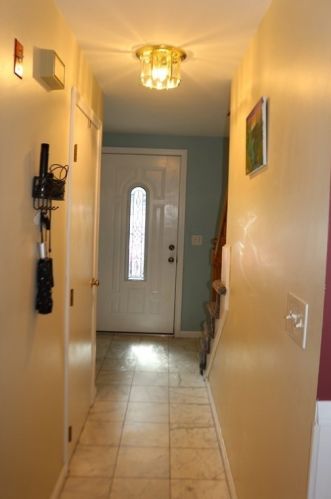 5 Clyde Rd, Derry, NH 03038-4502