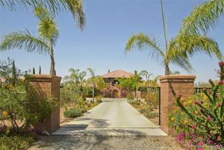 33600 Madera De Playa, Temecula, CA 92592-9287