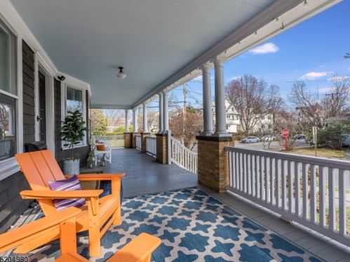66 Christopher St, Montclair, NJ 07042-4016