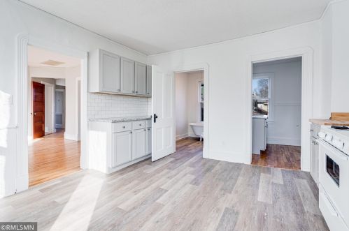 3449 Snelling Ave, Minneapolis MN  55406-2637 exterior