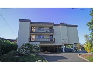2121 152nd St, Seattle, WA 98166-2065