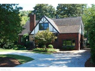 1329 Willow Wood Dr, Norfolk, VA 23509-1303