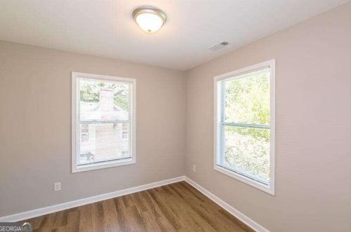 1864 Center Ave, Atlanta GA  30344-4656 exterior