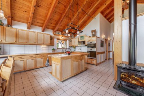 13308 Ski Slope Way, Truckee CA  96161-7005 exterior
