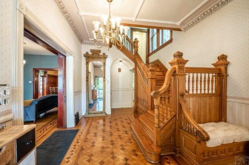 1901 Greenwood St, Pueblo, CO 81003-2642