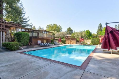 500 Middlefield Rd, Mountain View, CA 94043-3420