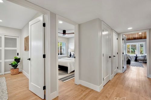 323 Calle Empalme, San Clemente CA  92672-2105 exterior