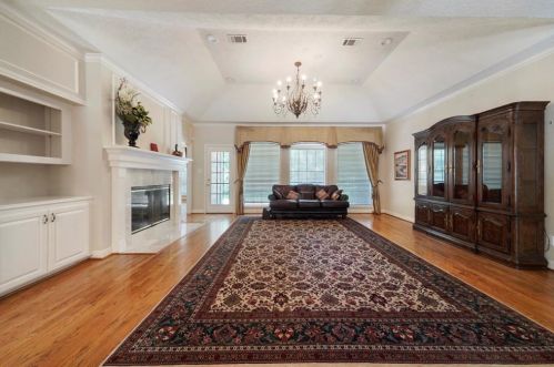 28 Wedgewood Blvd, Conroe TX  77304-1349 exterior