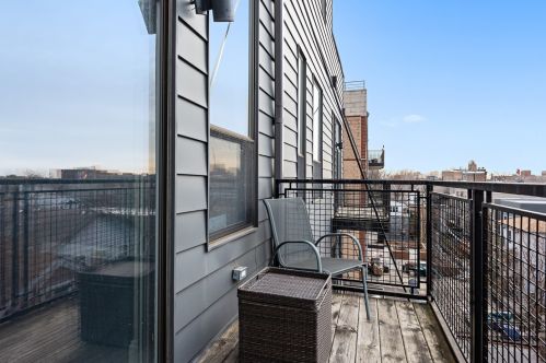 1610 Halsted St, Chicago IL  60608-2328 exterior