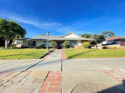 1433 San Antonio Ave, Upland CA 91786-2753 exterior