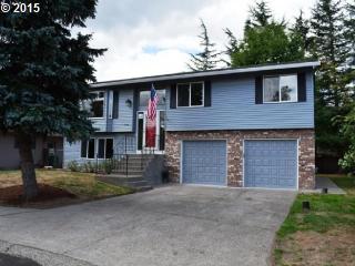 3160 Lewis Ct, Wood Village, OR 97060-2476