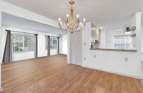 25 Madison Ct, Tinton Falls NJ  07712-7742 exterior