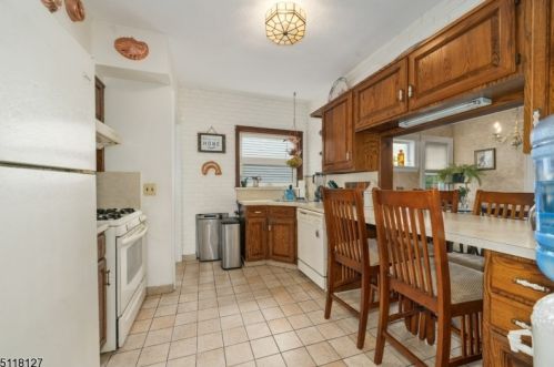 49 Hoover Ave, Bloomfield, NJ 07003-5227