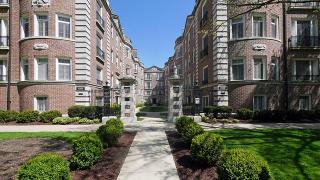 1509 Hinman Ave, Evanston IL  60201-4603 exterior