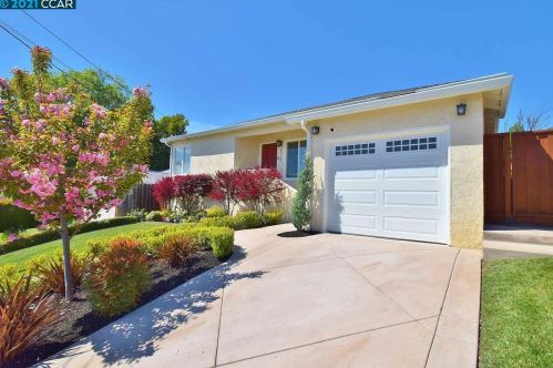4718 James Ave, Hayward, CA 94546-3638
