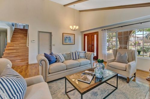 1527 Wakefield Ave, Anaheim CA  92802-3925 exterior